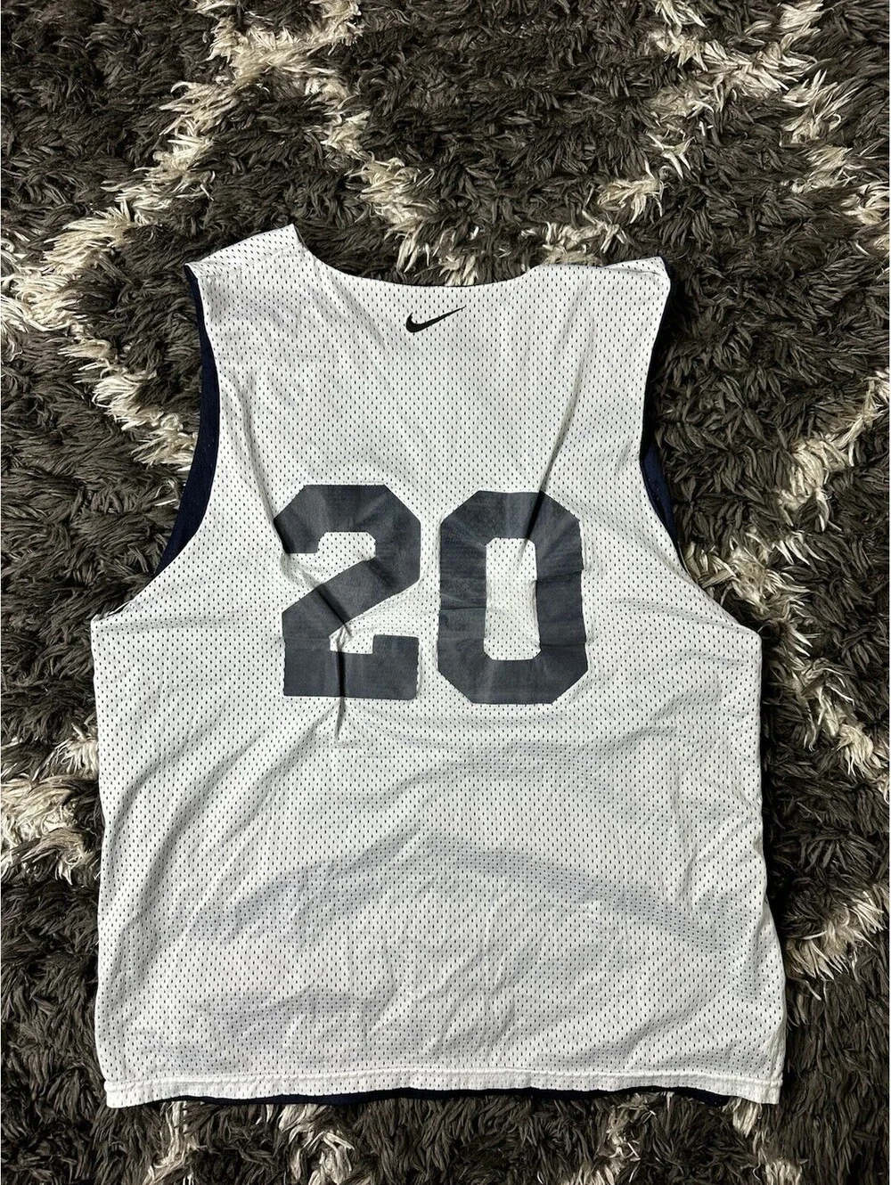 Nike Huskies Basketball Jersey Mens L Blue White Reversible Mesh Practice #20